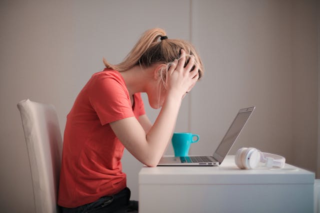 a%20person%20looking%20stressed%20sitting%20at%20their%20computer a%20person%20looking%20stressed%20sitting%20at%20their%20computer